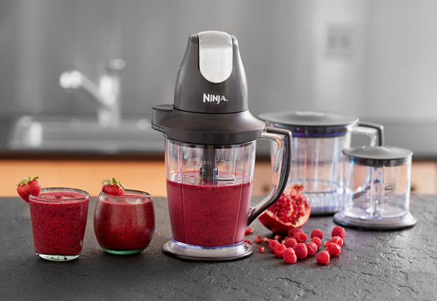 Berry Smoothie Sunday with Ninja Master Prep QB900B Review - Travel Trail  Sail